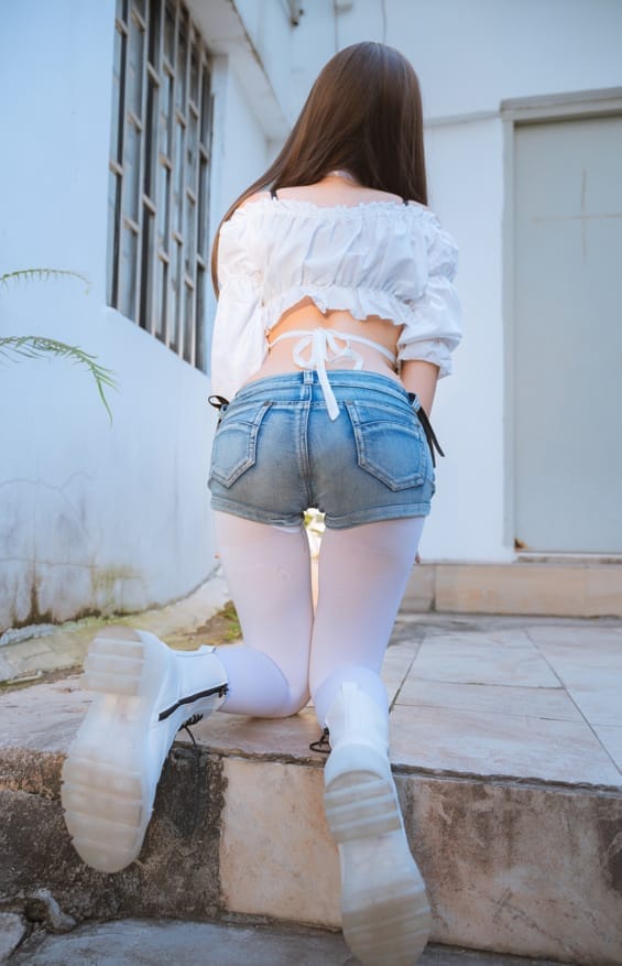 萌芽儿o0 –NO.019 邻家小恶魔[47P1V/426MB]