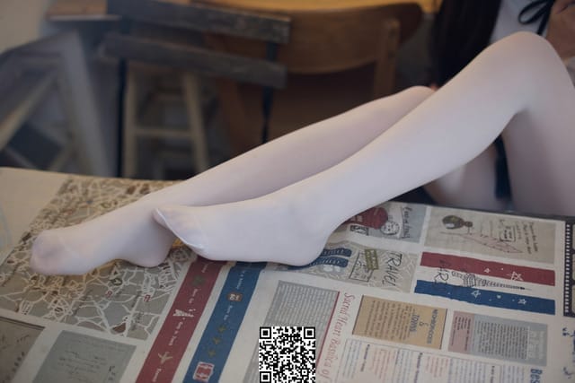 森萝财团 – R15-021 无法控制的白丝情结[71P398M]