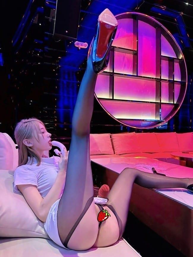 [微密圈]脸红Dearie –护士KTV[53P-216MB]